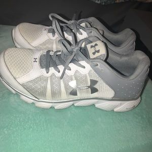 Under Armour tennis shoes